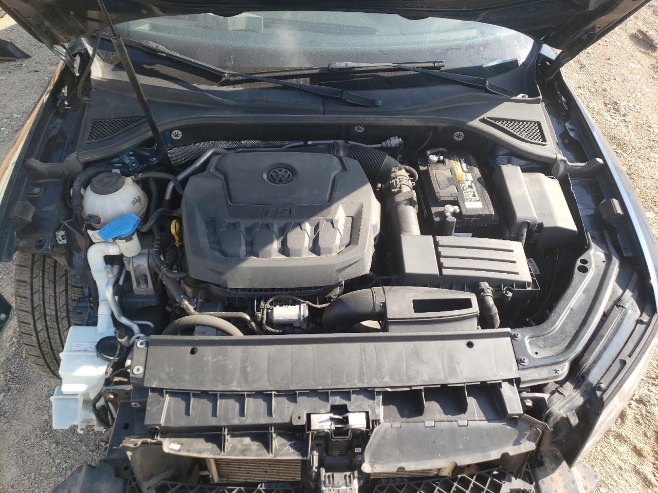 1VWLA7A34KC001680 2019 Volkswagen Passat Wolfsburg