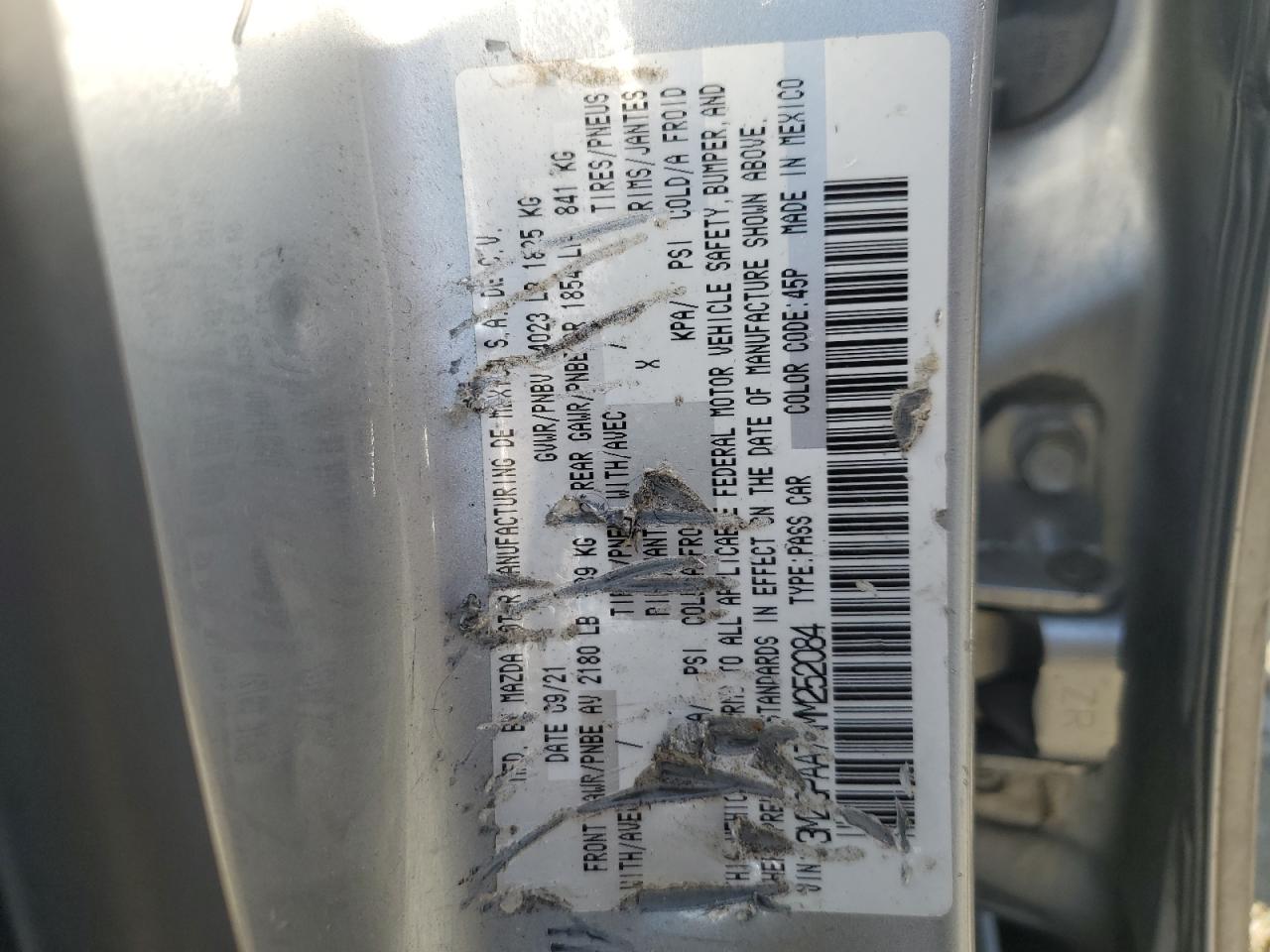 3MZBPAA7XMM252084 2021 Mazda 3