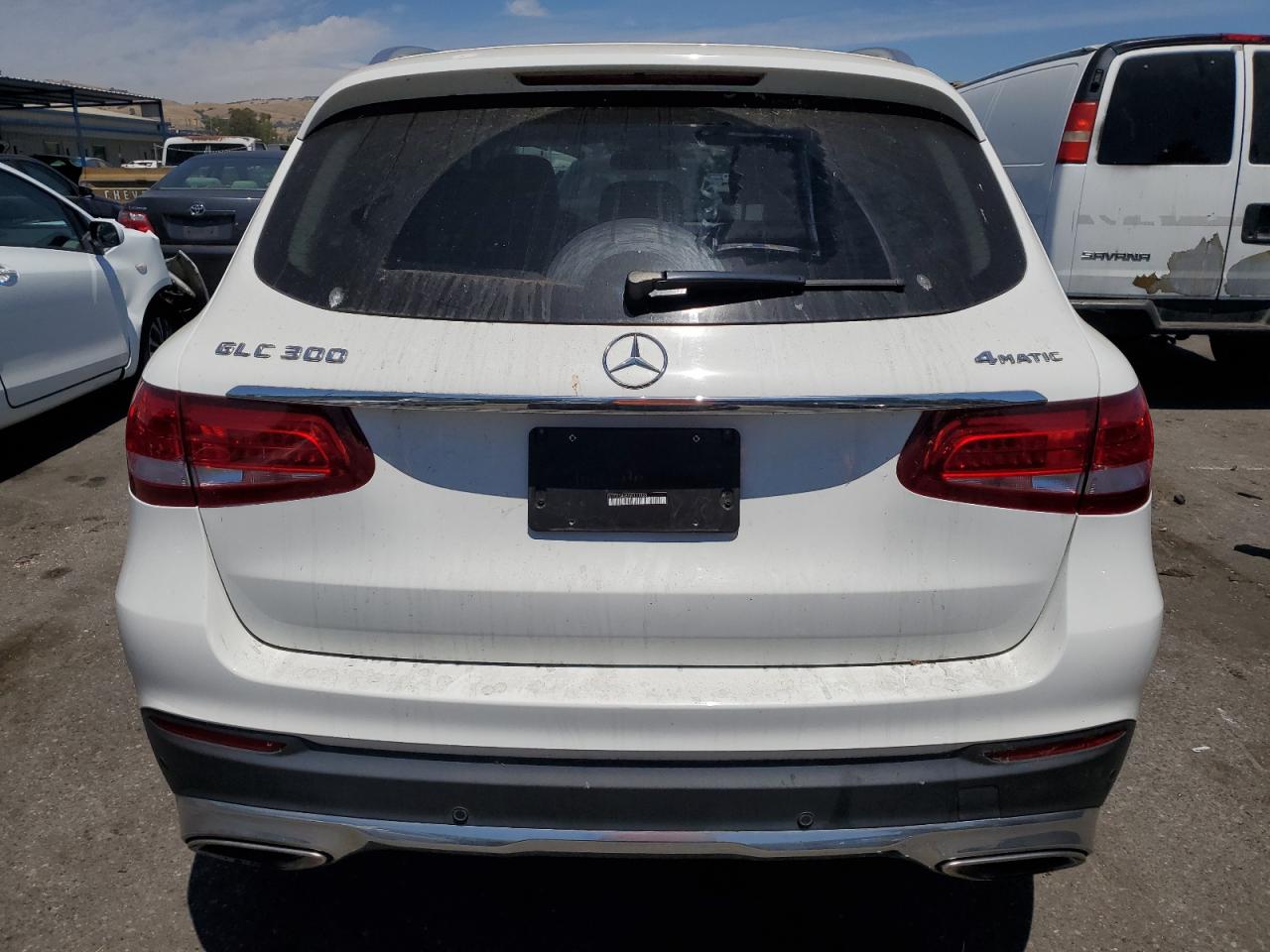 WDC0G4KB9JV111565 2018 Mercedes-Benz Glc 300 4Matic