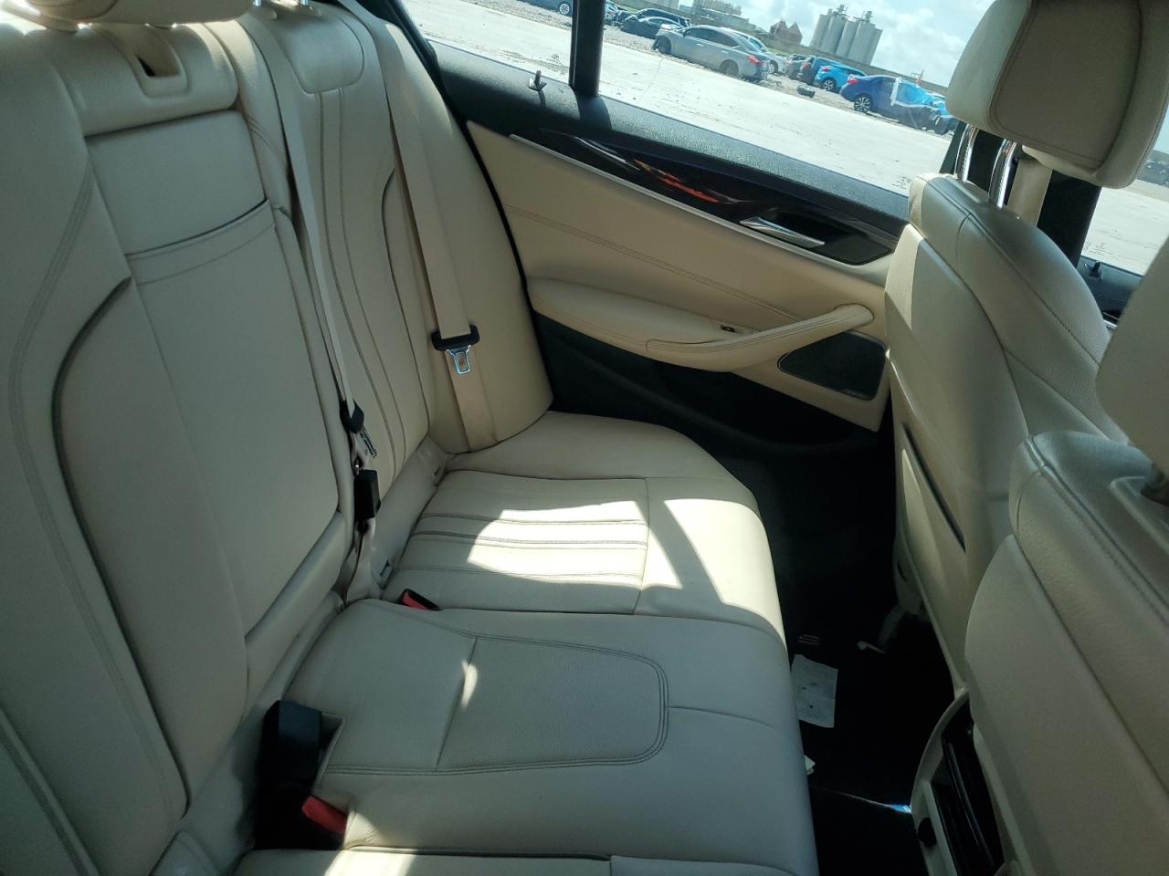 WBAJE7C38HWA03824 2017 BMW 540 Xi