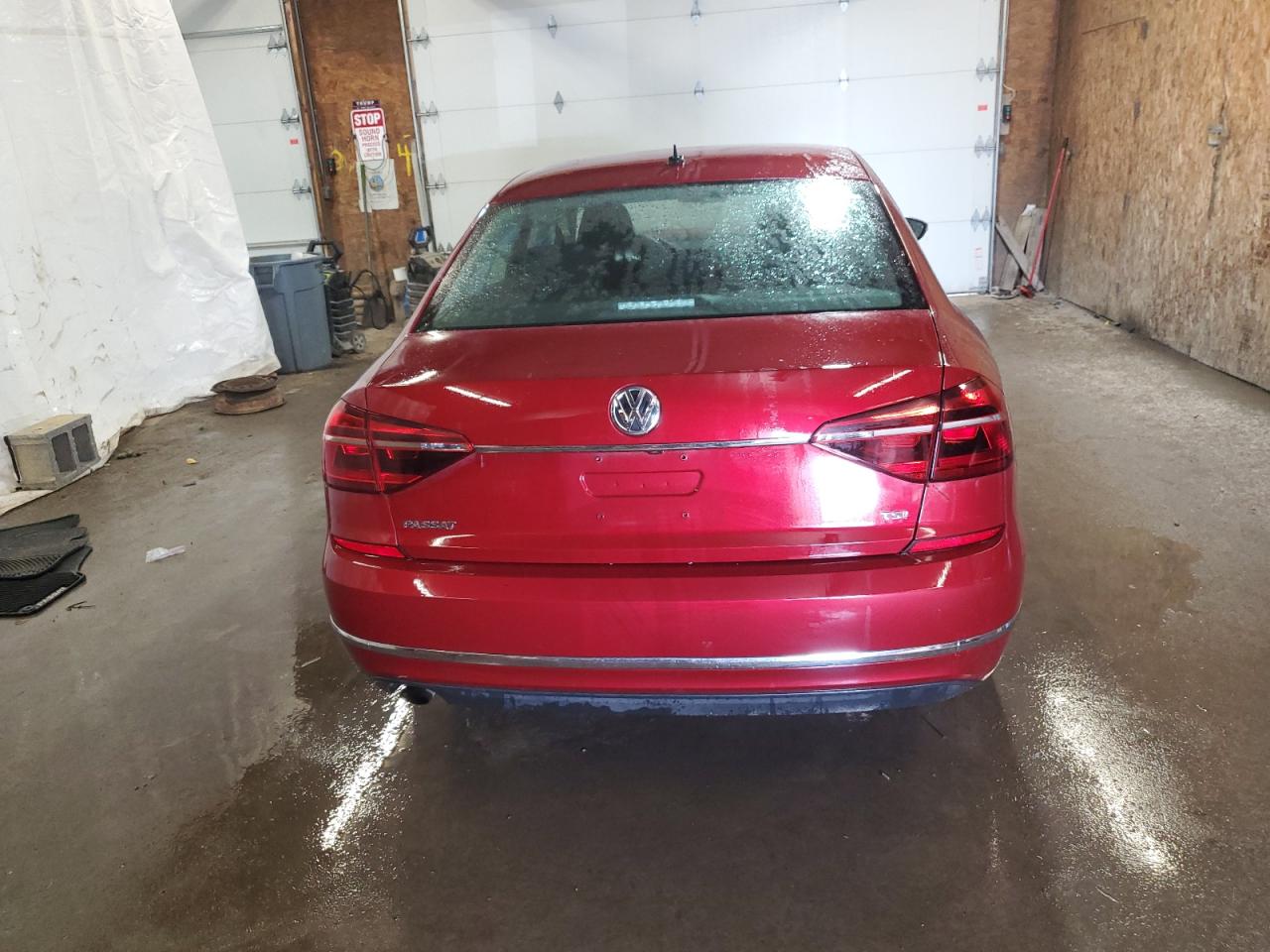 1VWAT7A38HC011767 2017 Volkswagen Passat S