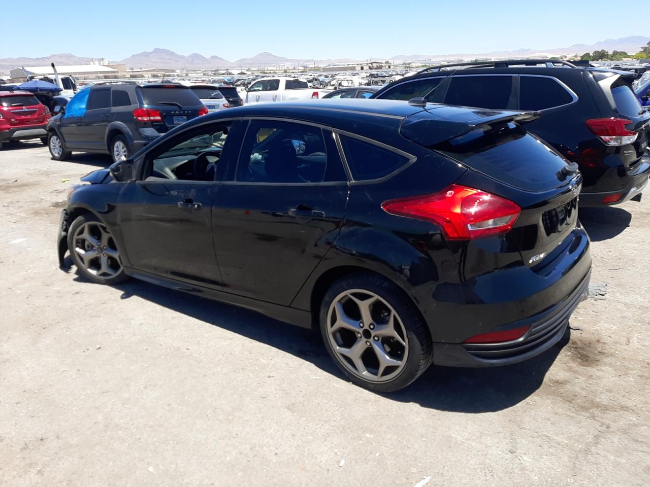 2018 Ford Focus St vin: 1FADP3L96JL304108