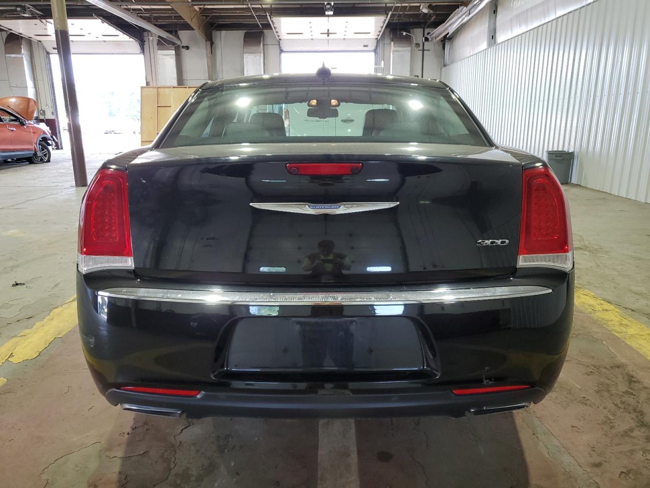 2C3CCAAG0HH584465 2017 Chrysler 300 Limited