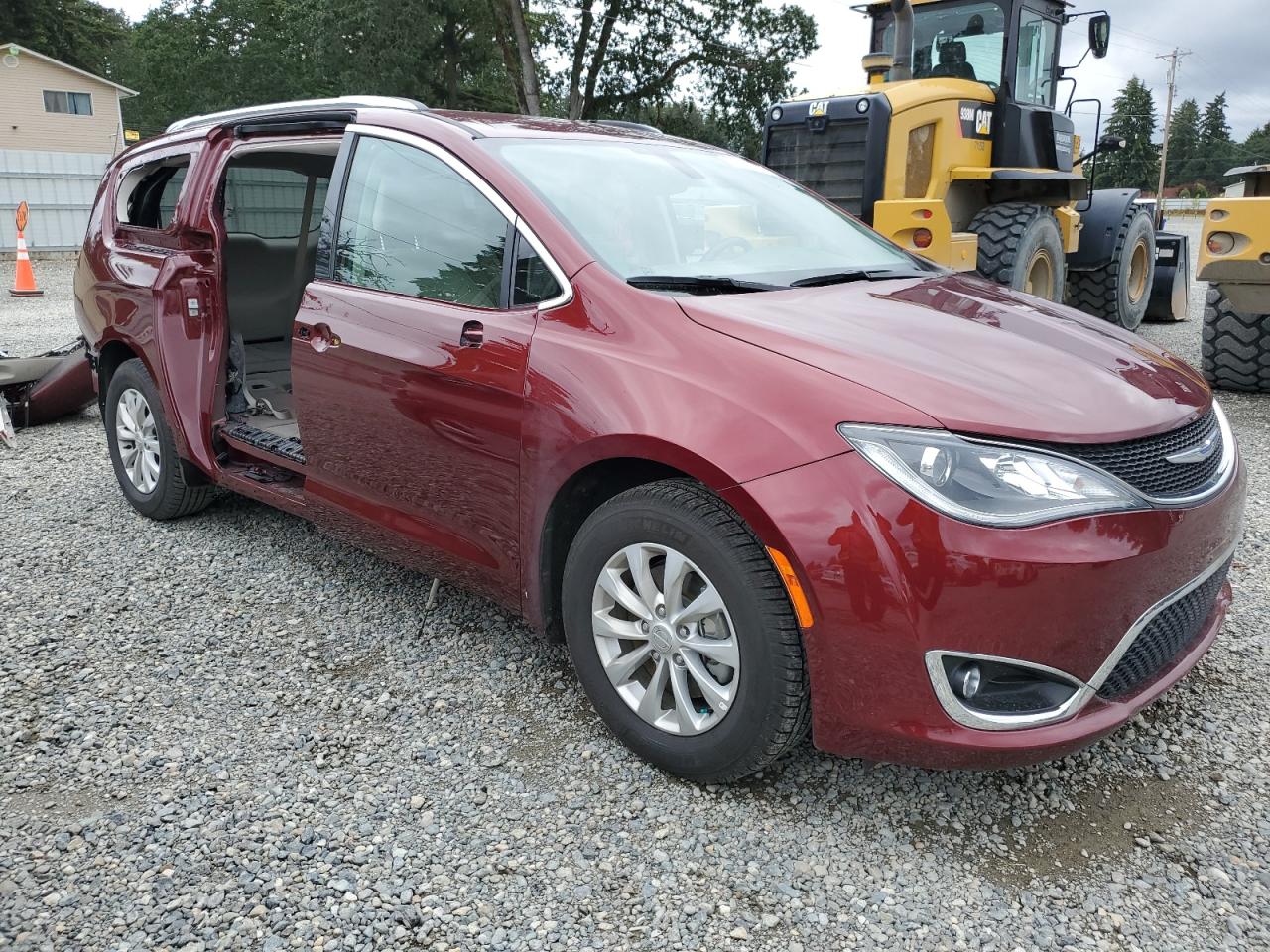 2C4RC1BG7KR597333 2019 Chrysler Pacifica Touring L