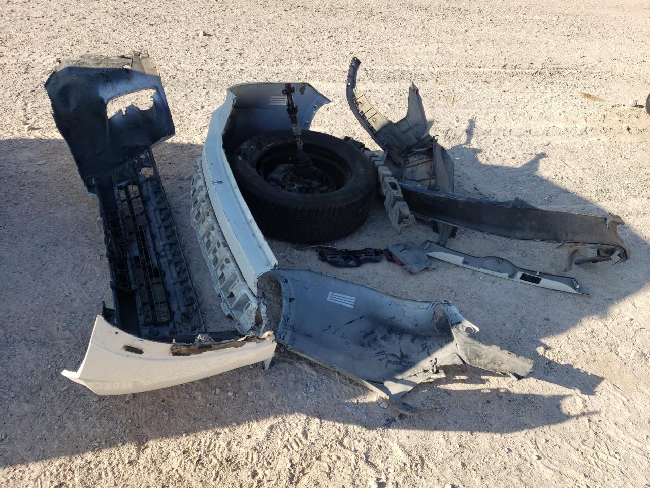 5TDKZRFH1HS512911 2017 Toyota Highlander Se