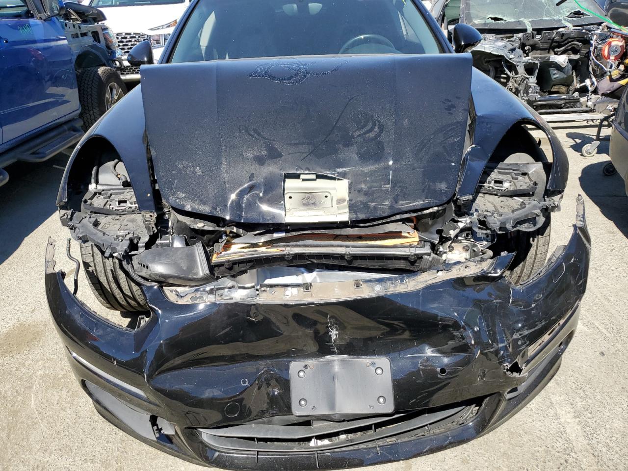 WP0AA2A71EL015167 2014 Porsche Panamera 2