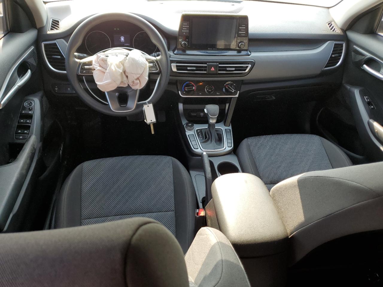 KNDEPCAA5N7323470 2022 Kia Seltos Lx