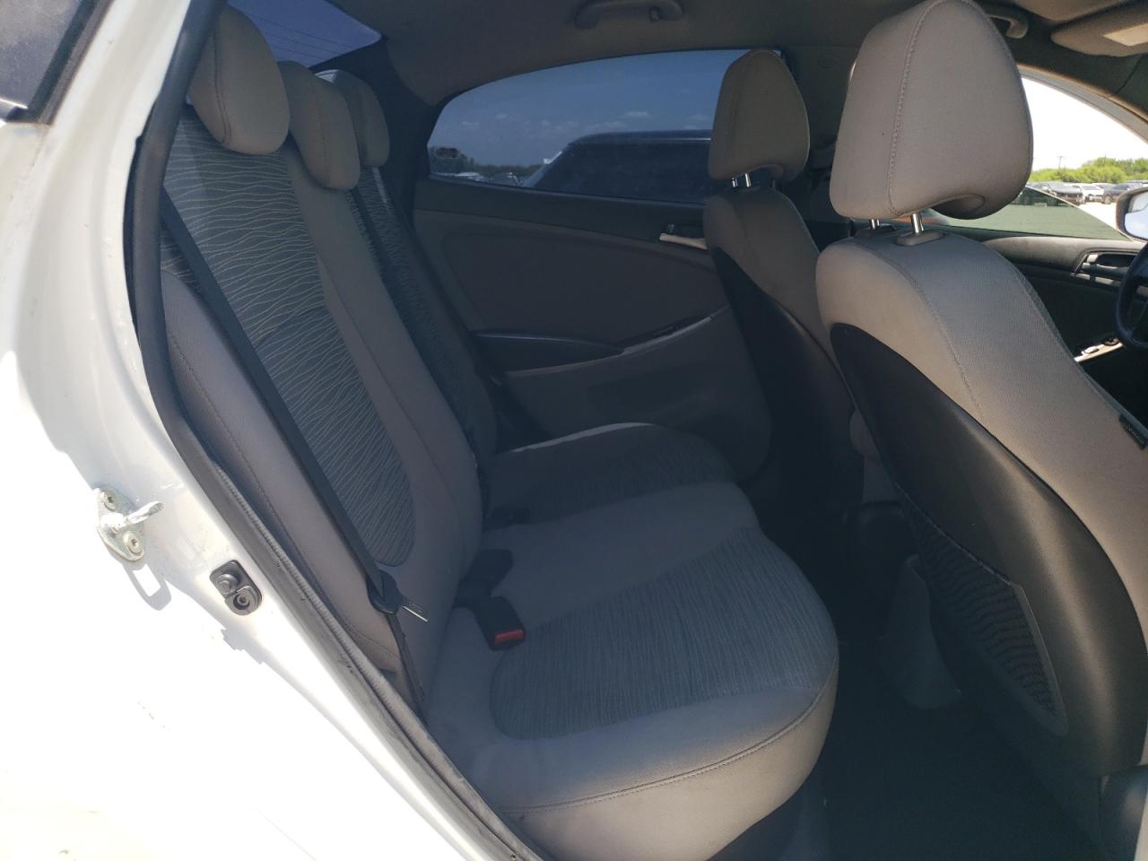 KMHCT4AE4FU811688 2015 Hyundai Accent Gls