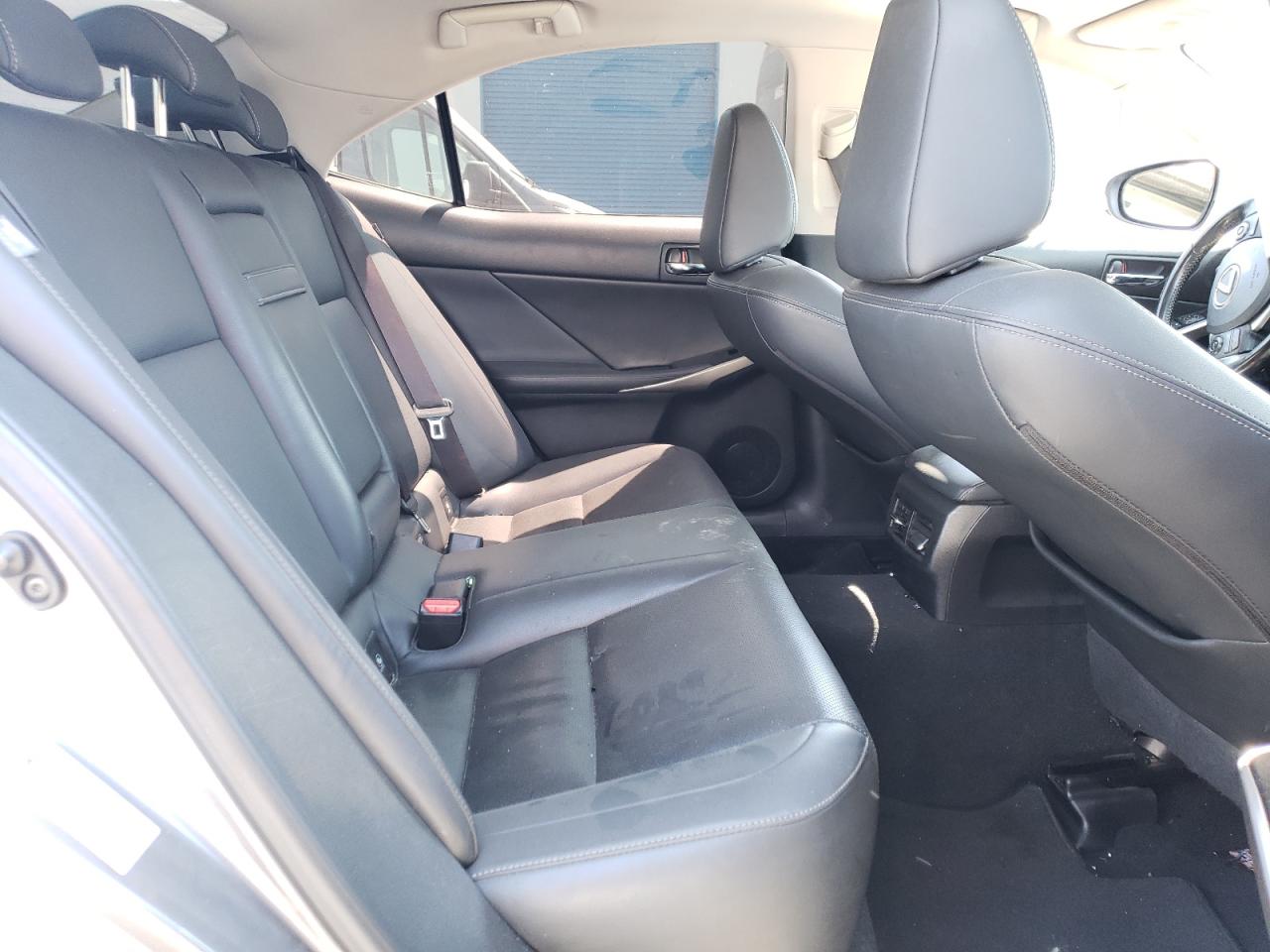 JTHBA1D22G5027283 2016 Lexus Is 200T