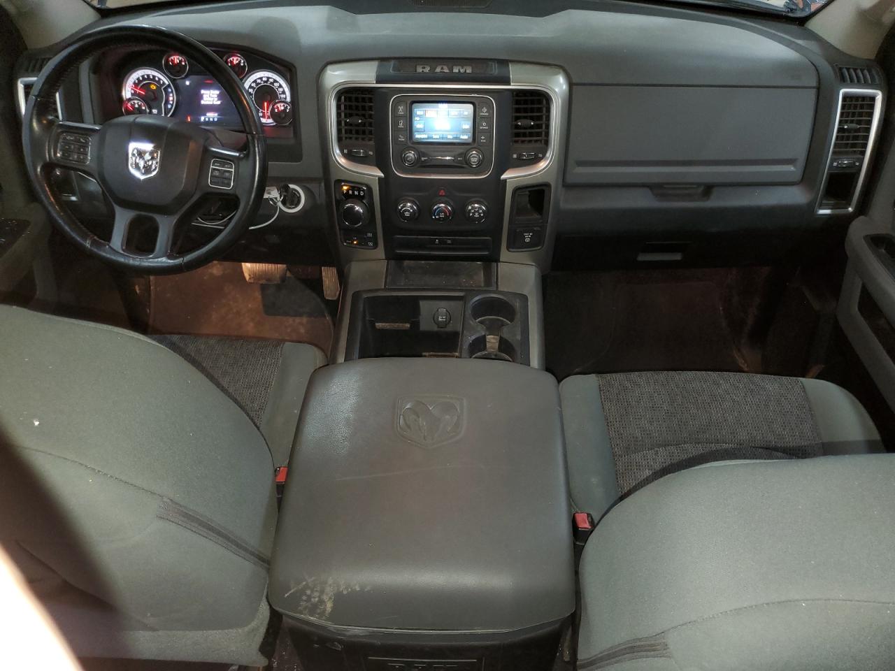 1C6RR7GG9DS640170 2013 Ram 1500 Slt