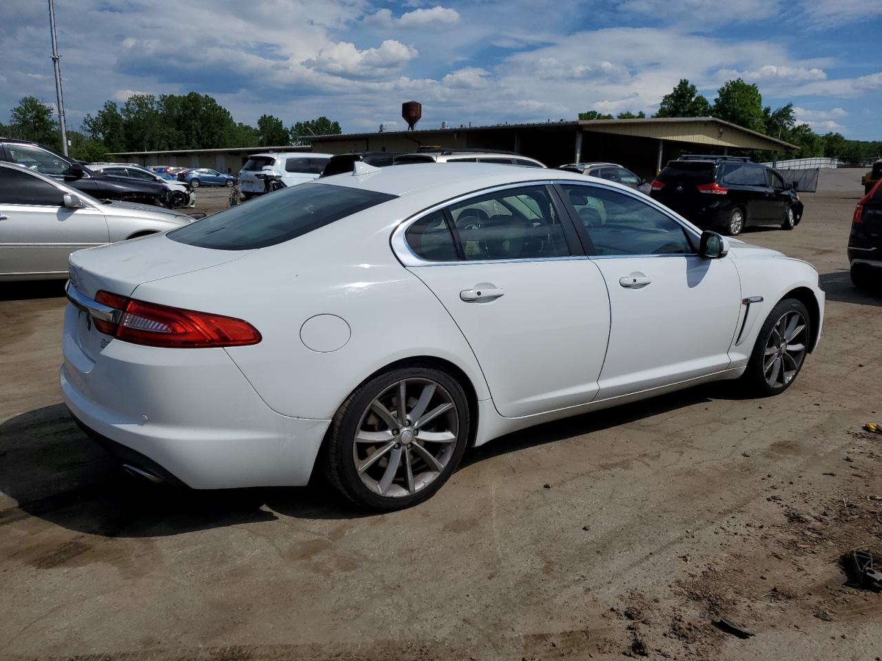 SAJWJ0FF0F8U67921 2015 Jaguar Xf 3.0 Sport Awd