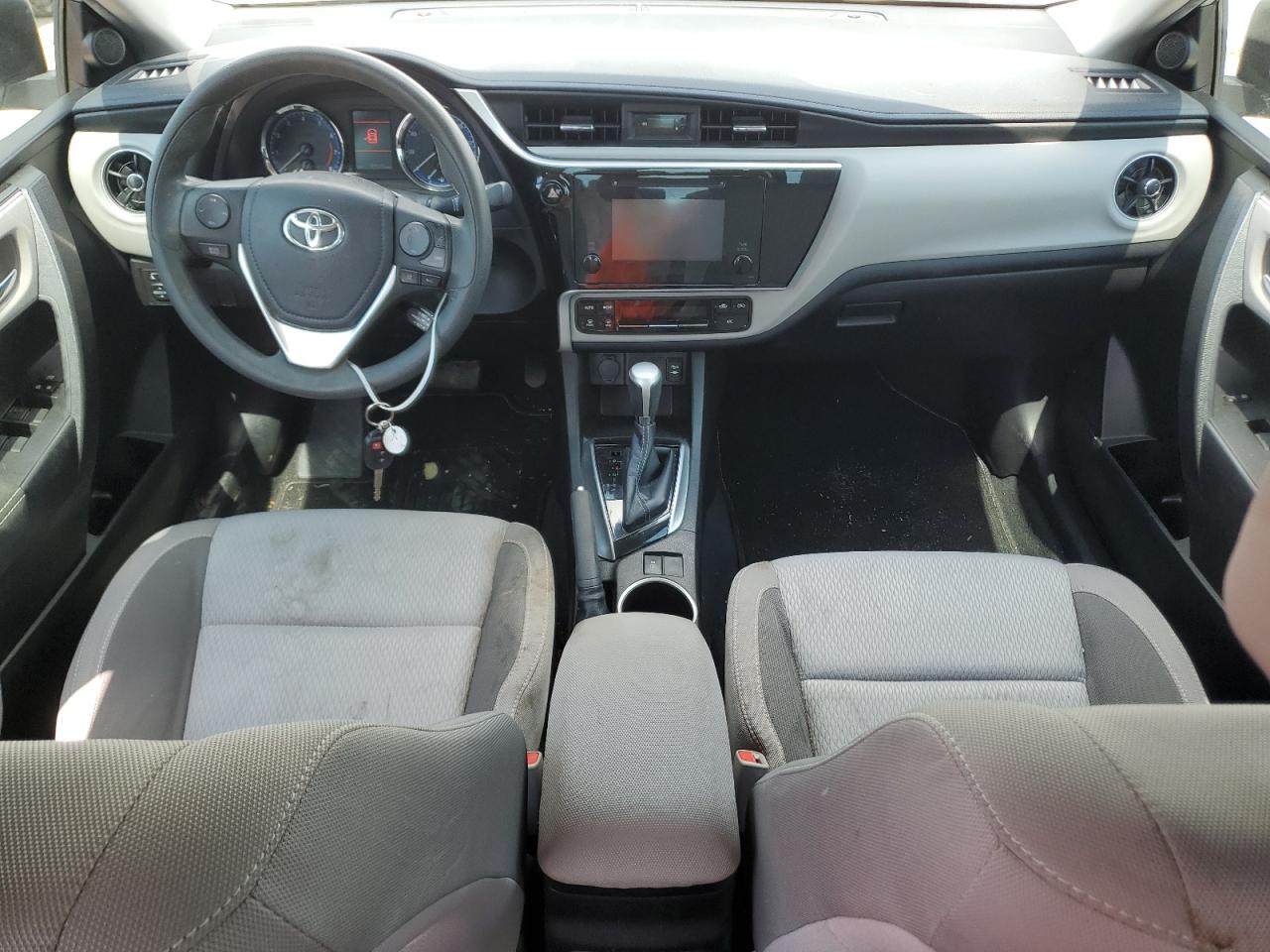 5YFBURHEXKP878772 2019 Toyota Corolla L