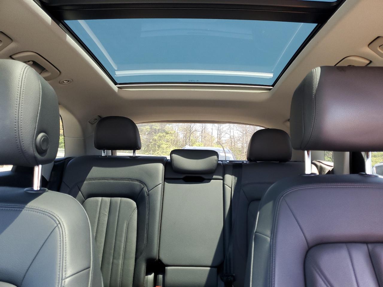 WA1BNAFY6J2100293 2018 Audi Q5 Premium Plus