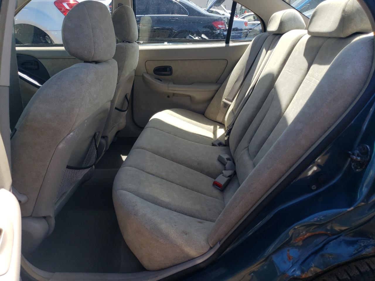 KMHDN45D82U461654 2002 Hyundai Elantra Gls