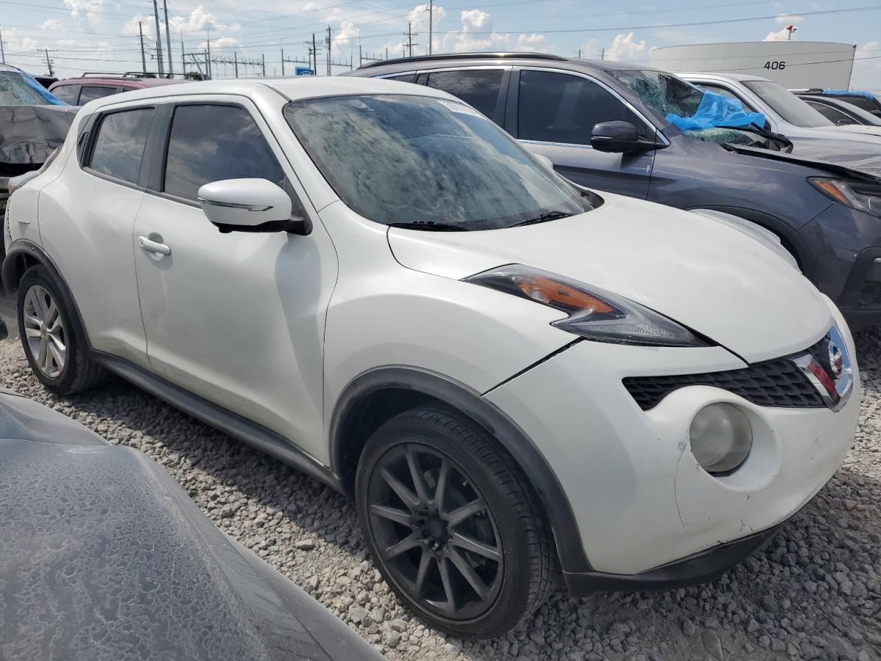 2015 Nissan Juke S vin: JN8AF5MR2FT507261