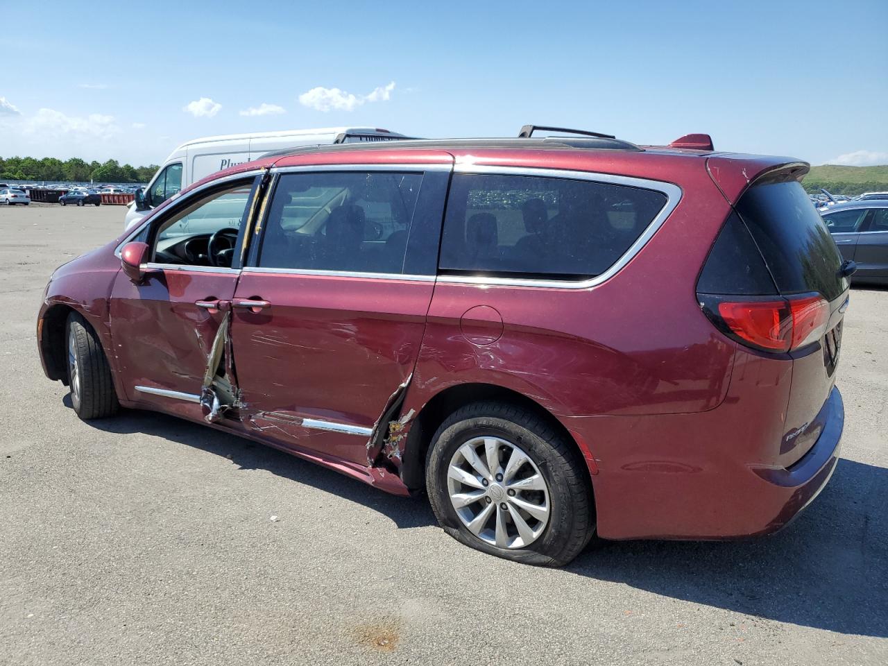 2C4RC1BG4HR524168 2017 Chrysler Pacifica Touring L