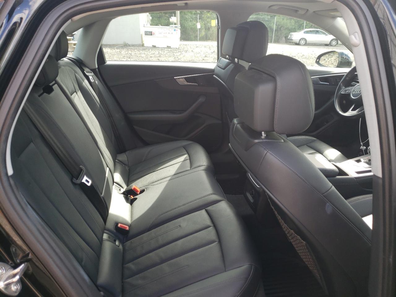 WAUDNAF41HN049545 2017 Audi A4 Premium