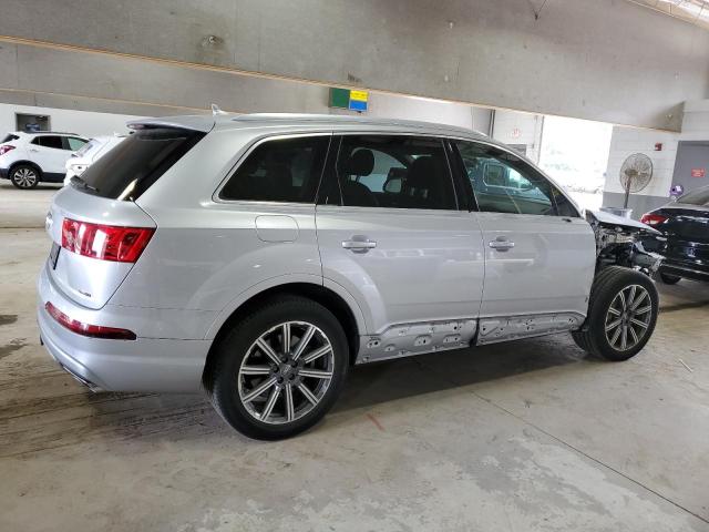 VIN WA1LHAF70KD034199 2019 Audi Q7, Premium Plus no.3