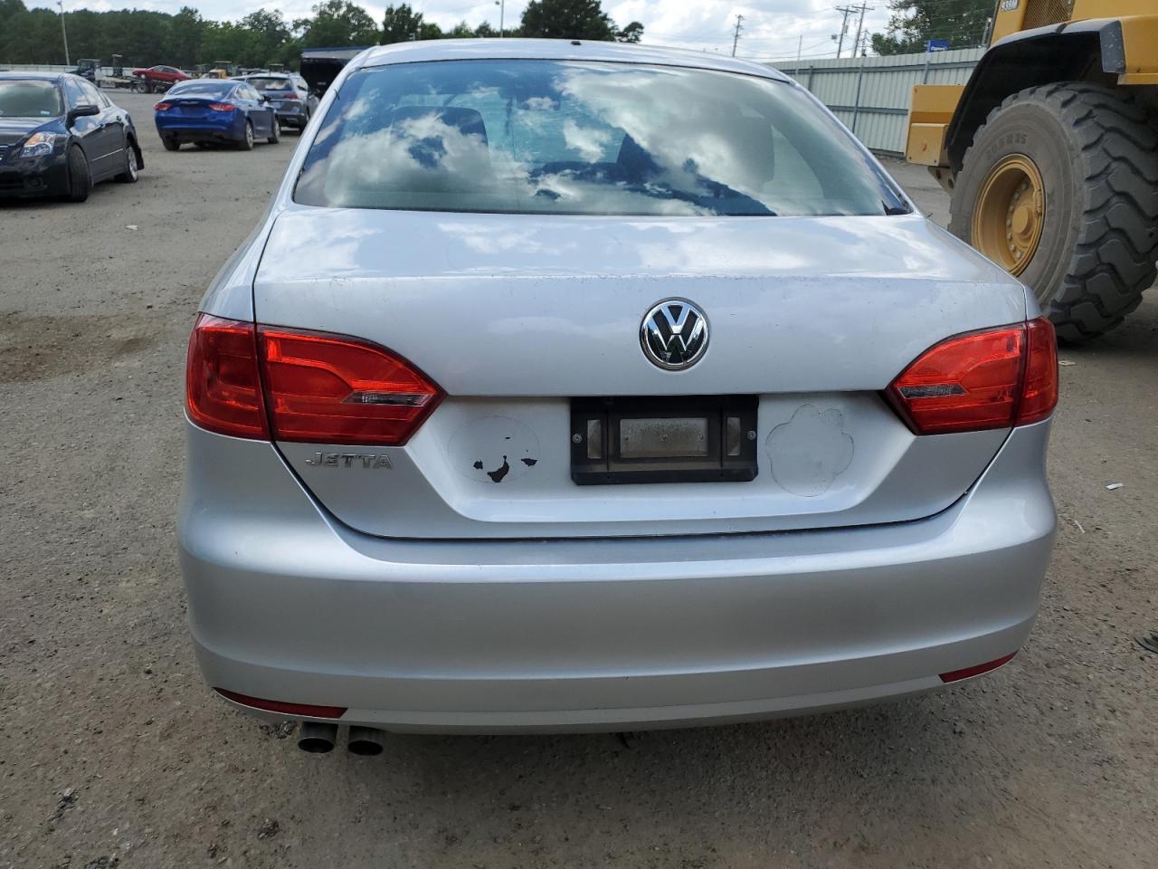 3VW2K7AJ7EM304138 2014 Volkswagen Jetta Base