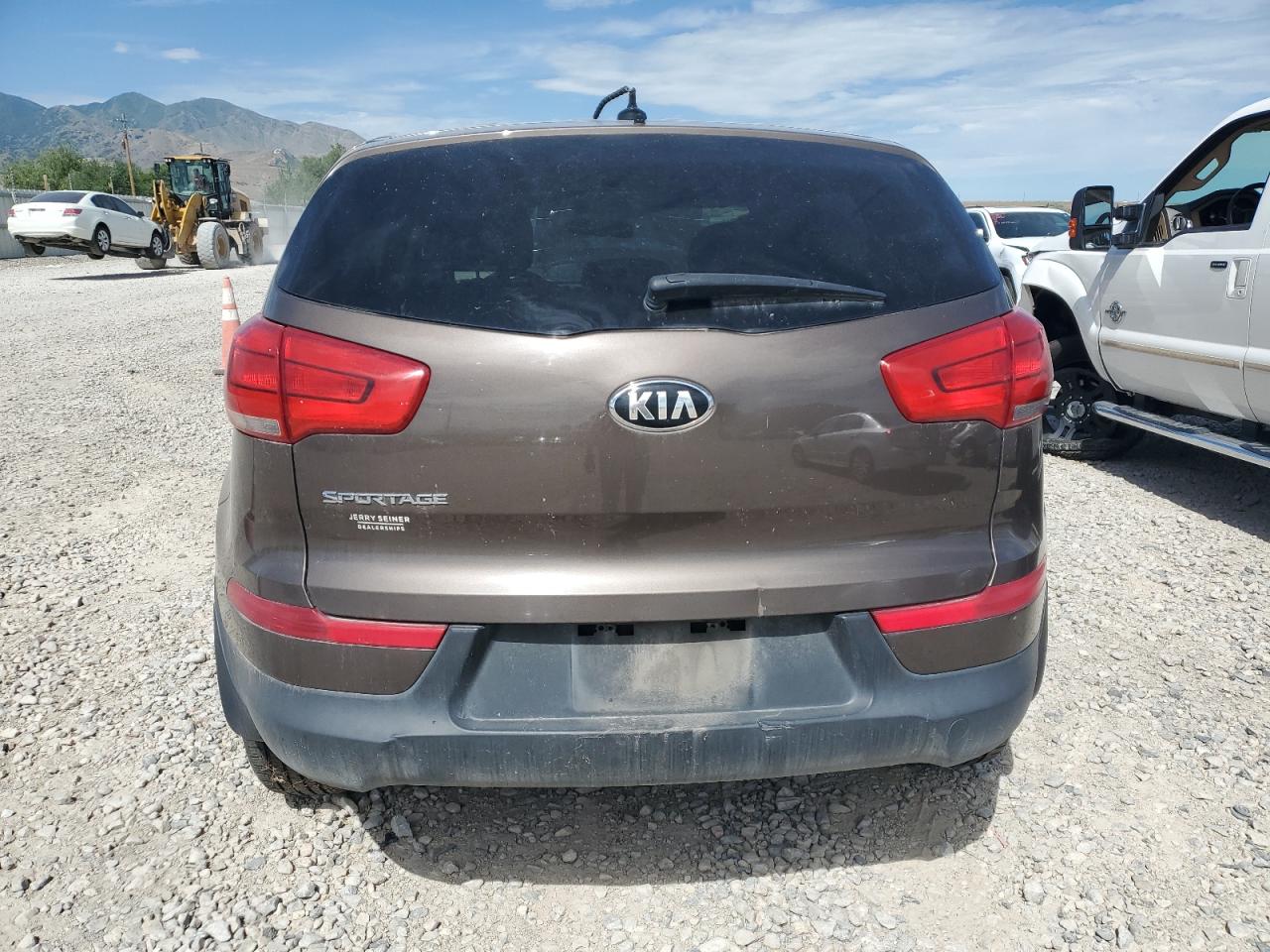 KNDPBCAC0F7769777 2015 Kia Sportage Lx