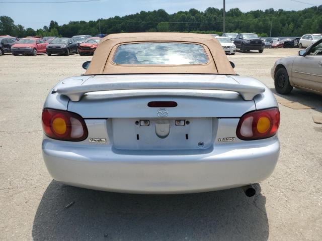 2000 Mazda Mx-5 Miata Base VIN: JM1NB3536Y0153935 Lot: 60650924