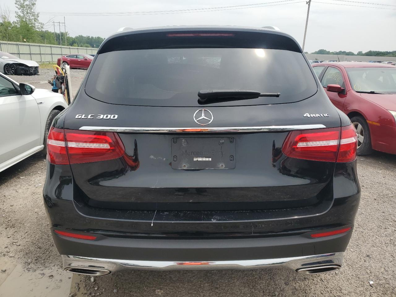 WDC0G4KB8KF631493 2019 Mercedes-Benz Glc 300 4Matic