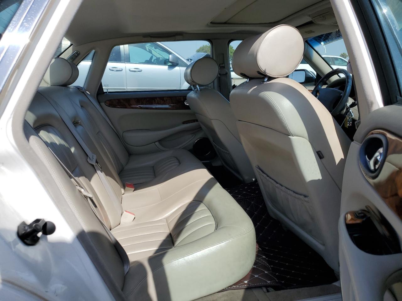 SAJDA14C23LF49831 2003 Jaguar Xj8