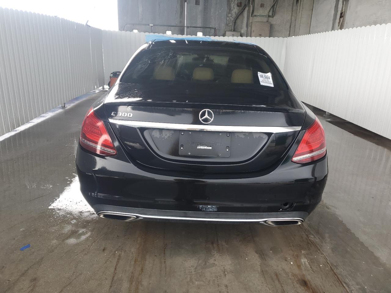 2019 Mercedes-Benz C 300 vin: 55SWF8DB5KU297286