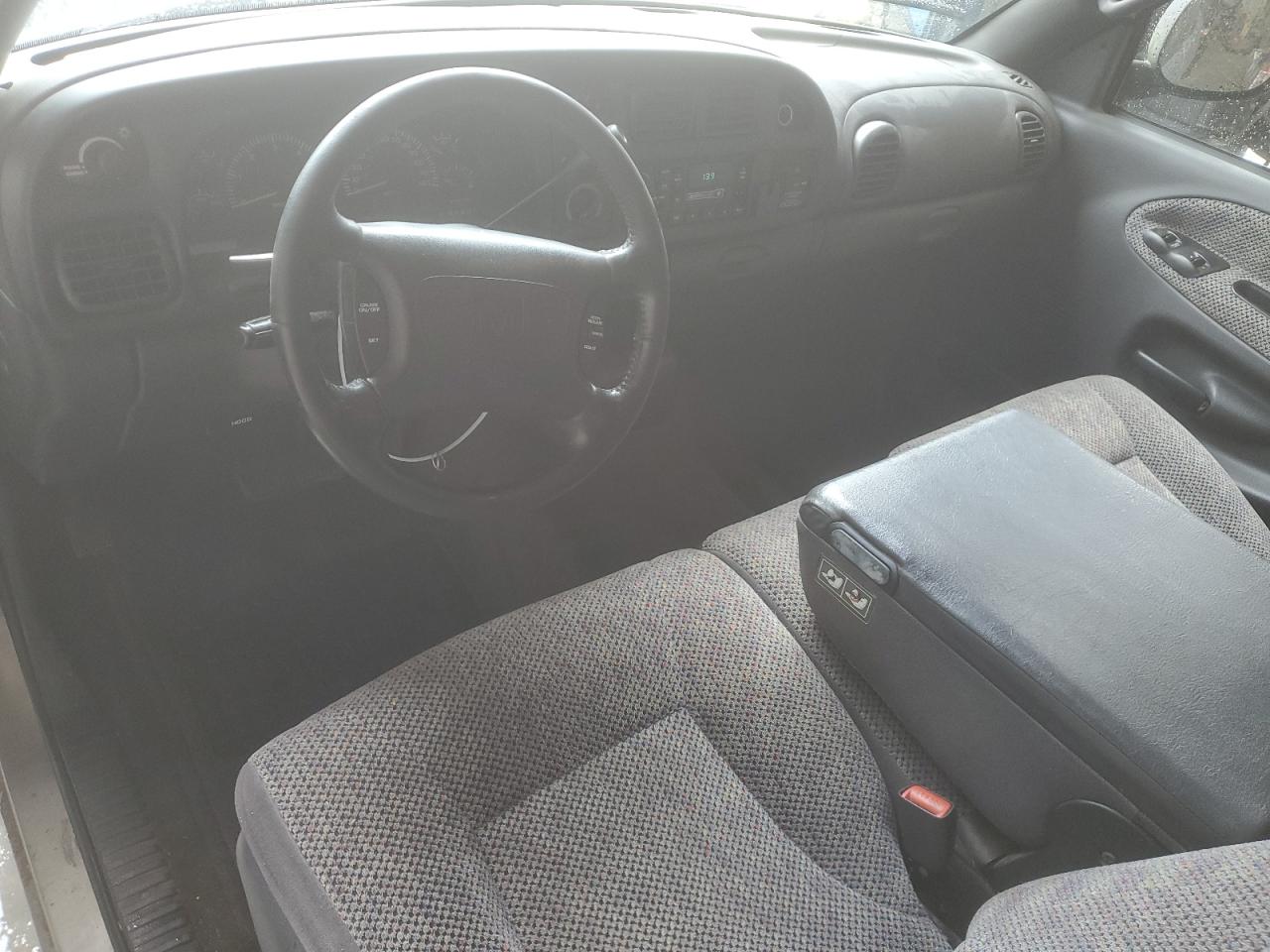 1B7HC13Y6WJ213328 1998 Dodge Ram 1500