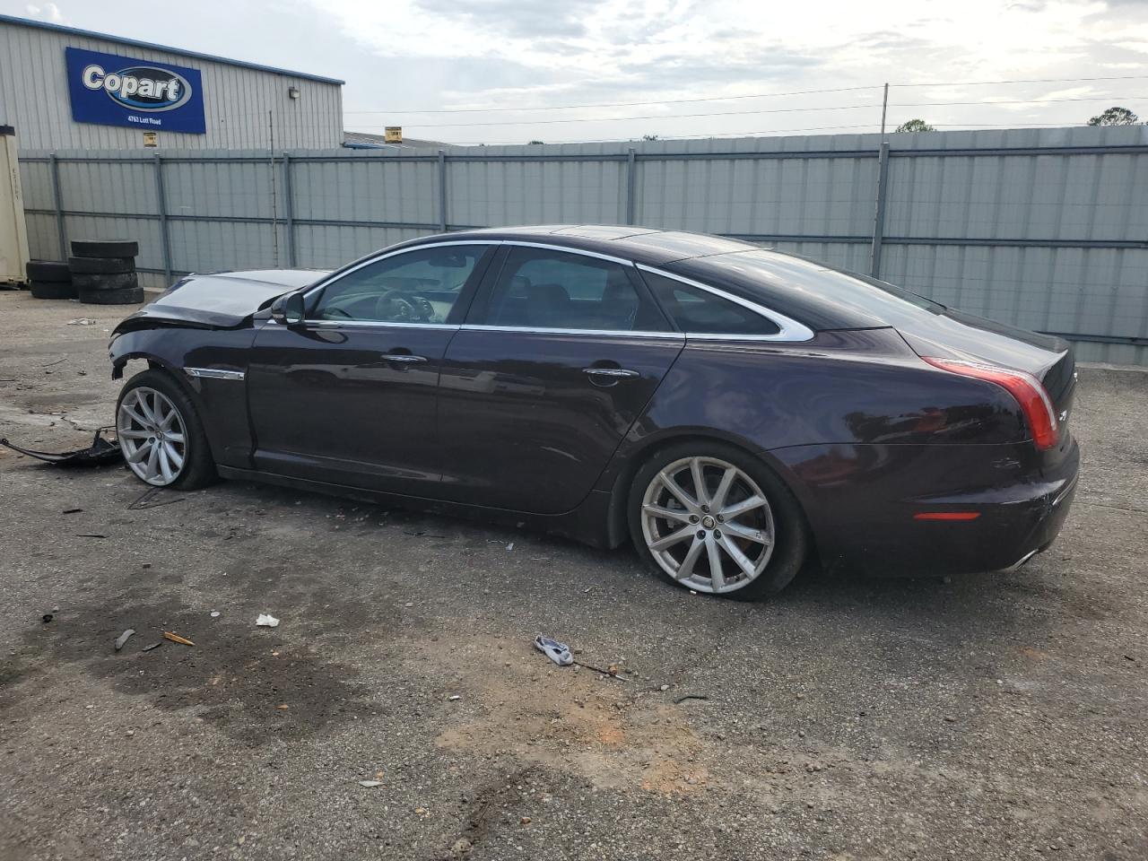 2012 Jaguar Xj vin: SAJWA1CB9CLV32944