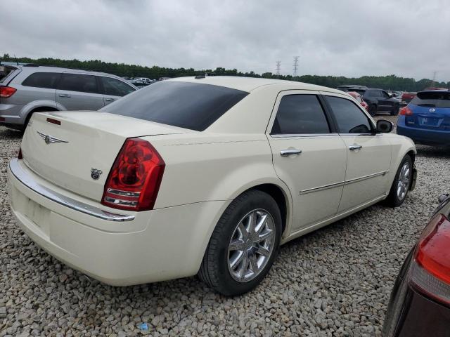 CHRYSLER 300C 2009 cream sedan 4d gas 2C3KA63TX9H619703 photo #4