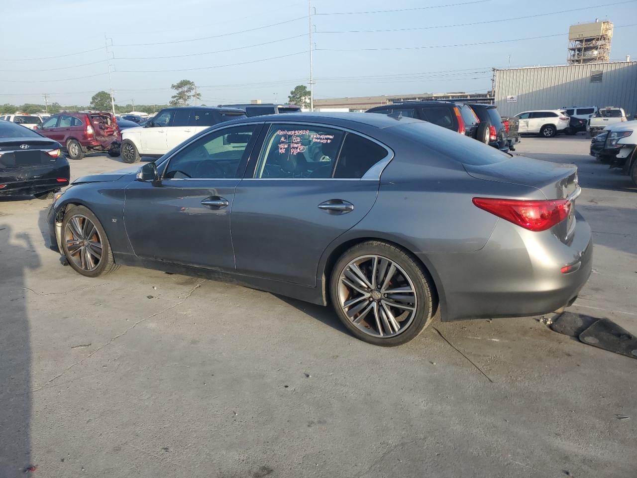 INFINITI Q50 2015