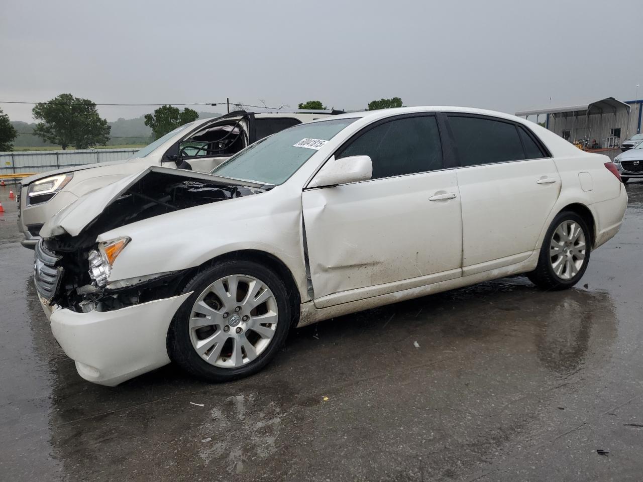 TOYOTA AVALON XL
