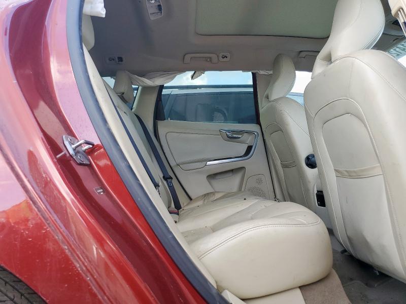 2015 VOLVO XC60 T5 PR - YV440MDC0F2580681