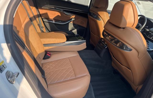 2020 AUDI S8 WAU8SAF82LN011960