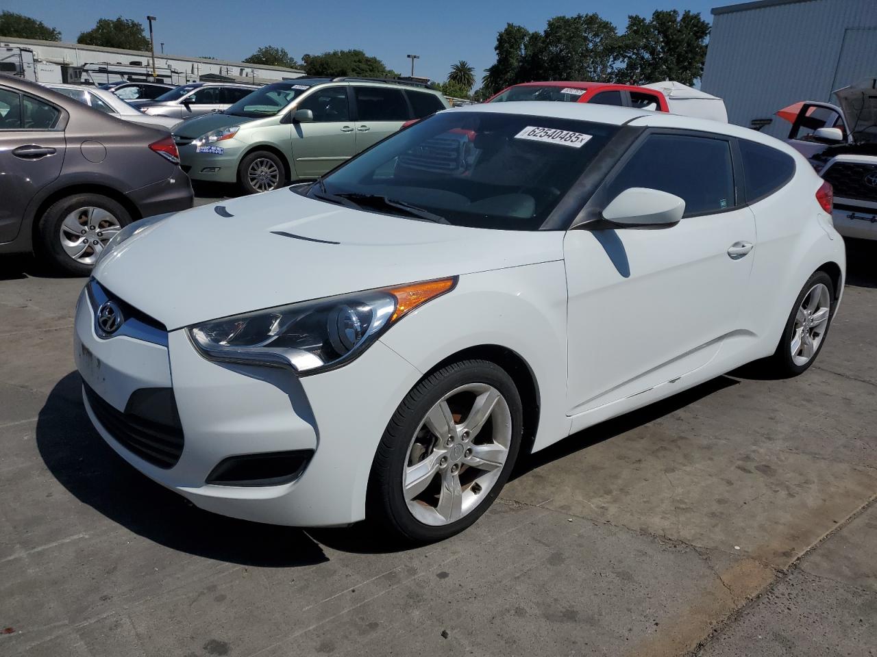 HYUNDAI VELOSTER