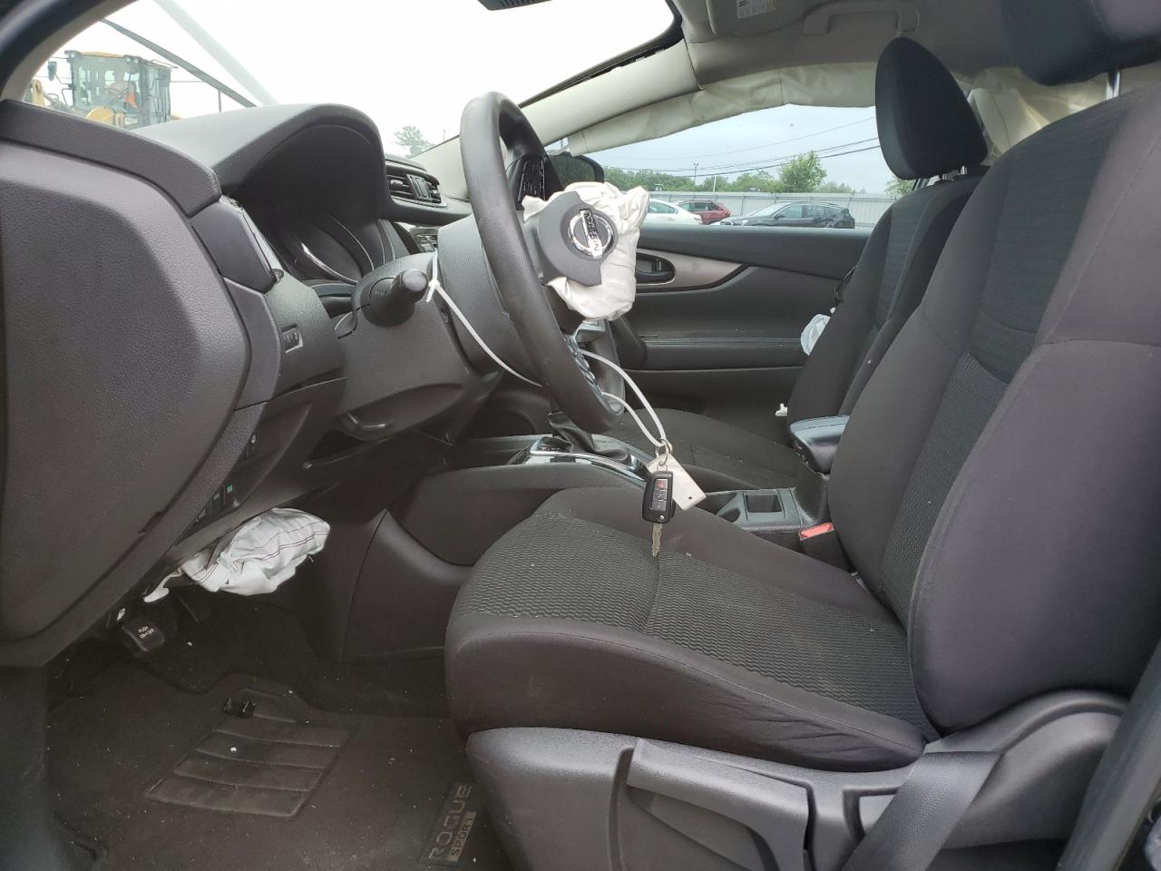 NISSAN ROGUE SPORT S