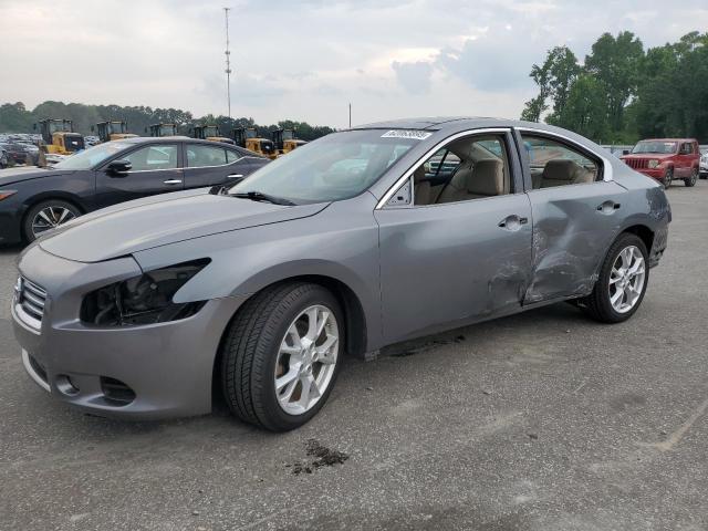 NISSAN MAXIMA S