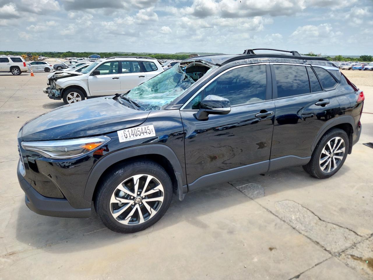 TOYOTA COROLLA CROSS XLE