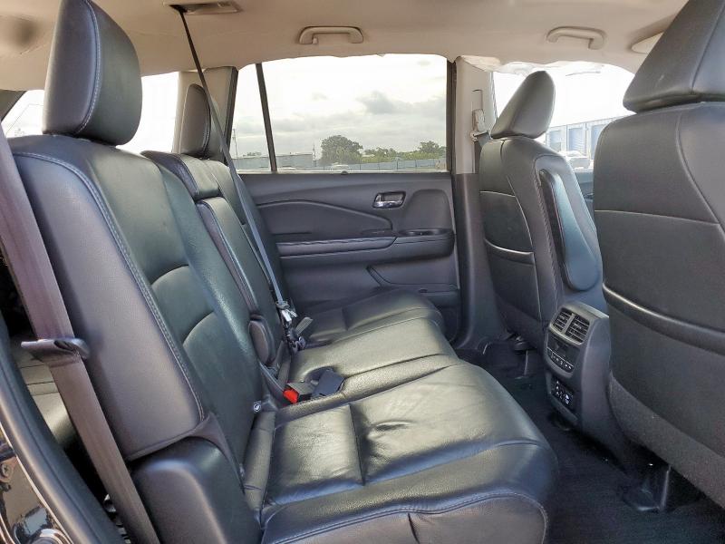 2016 HONDA PILOT TOUR - 5FNYF6H94GB055991