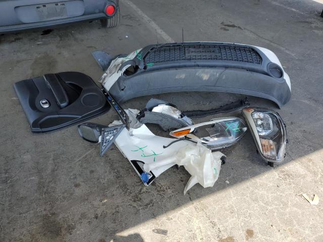 2016 KIA SOUL - KNDJN2A27G7374401