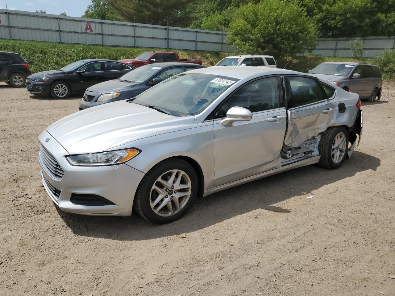 FORD FUSION SE
