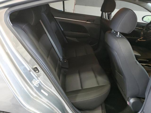 2017 HYUNDAI ELANTRA SE KMHD84LF0HU263137