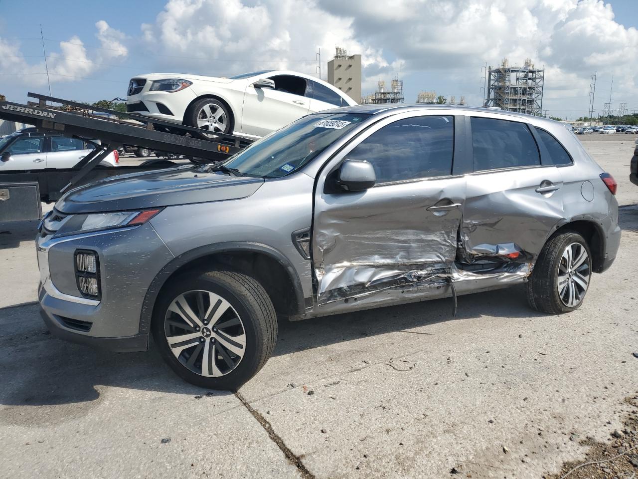 MITSUBISHI OUTLANDER ES