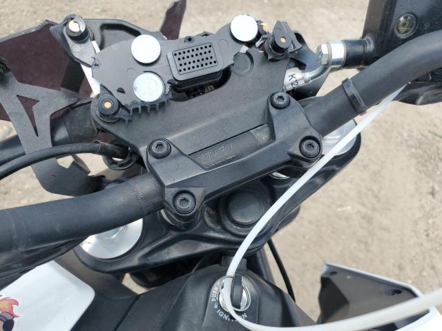 2021 KTM 390 DUKE MD2JPJ406MC246906
