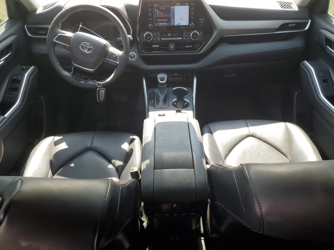 TOYOTA HIGHLANDER XLE