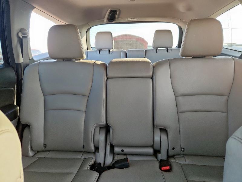 2016 HONDA PILOT TOUR 5FNYF6H98GB123290