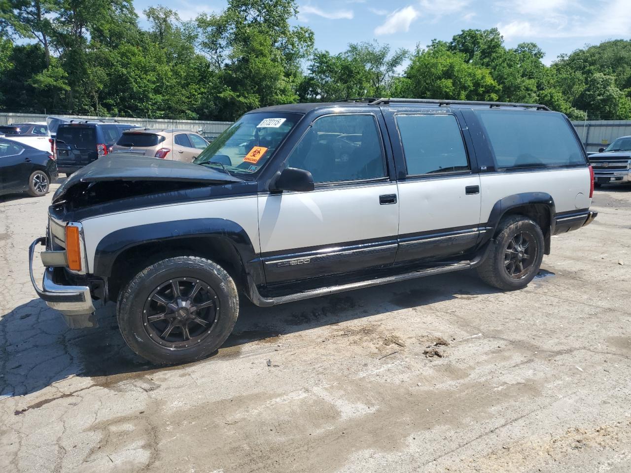  Salvage GMC Suburban