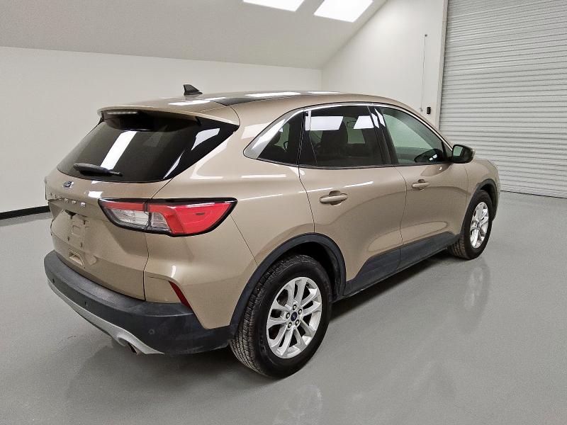 Vin: 1fmcu0g62mua67849, lot: 62469235, ford escape se 20213
