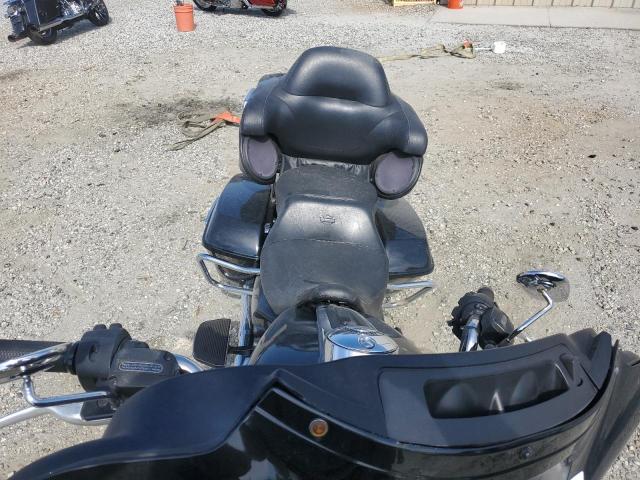 2018 HARLEY-DAVIDSON FLHTCU ULT 1HD1FCC12JB605358